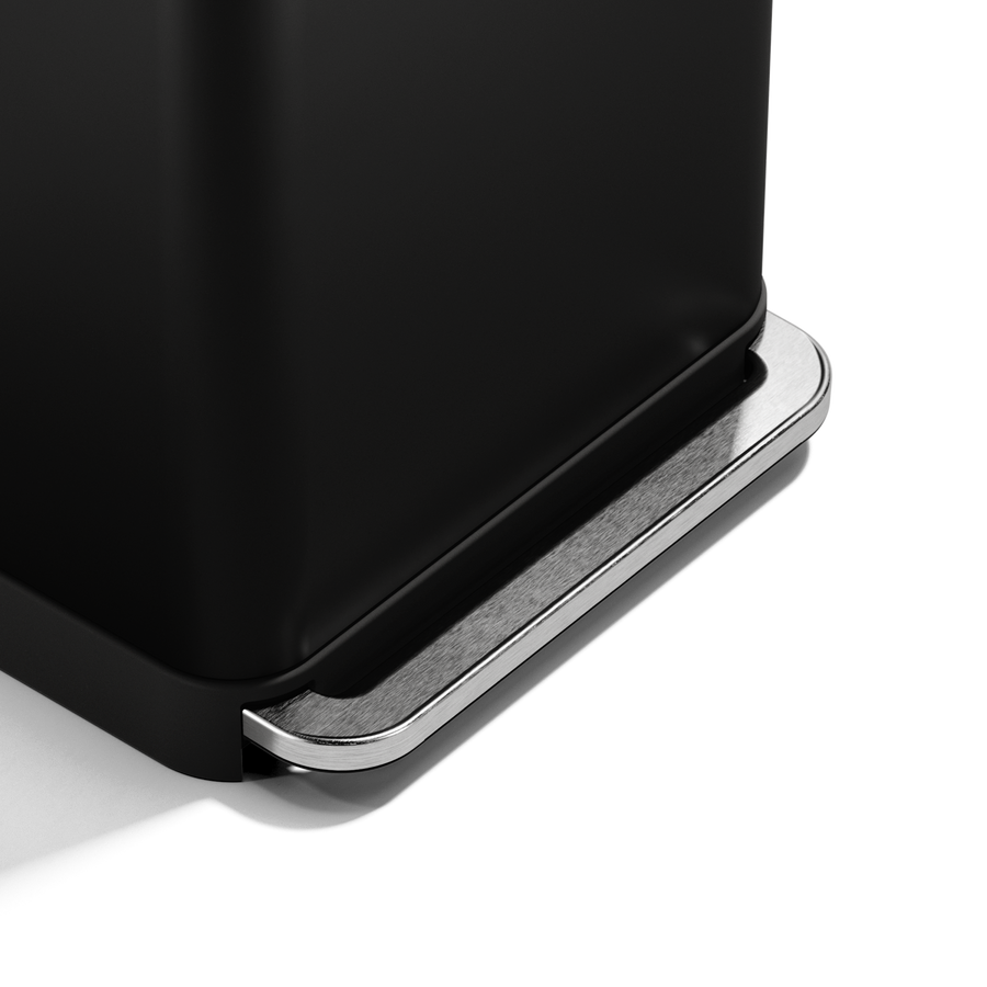 cubo rectangular con pedal de 55 litros con almacÃ©n de bolsas de basura